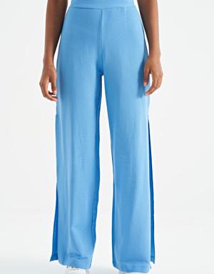 Mavi Yırtmaç Detaylı Bol Paça Kadın Pantolon - 02192