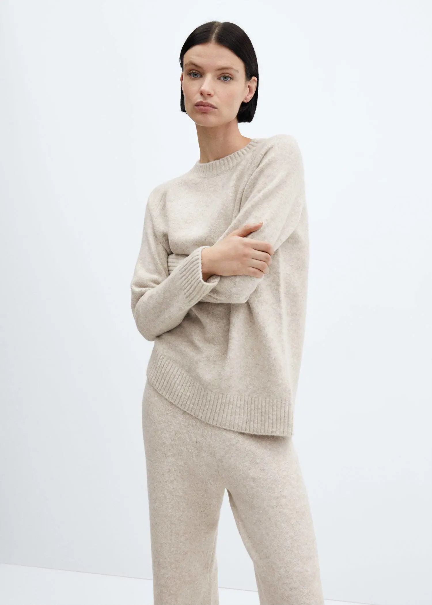 Mango Oversize knit sweater. 1