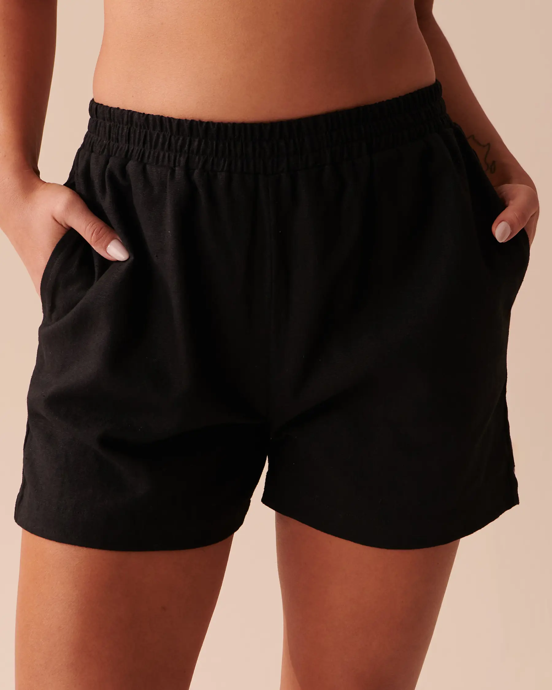 La Vie en Rose High Waist Shorts. 1