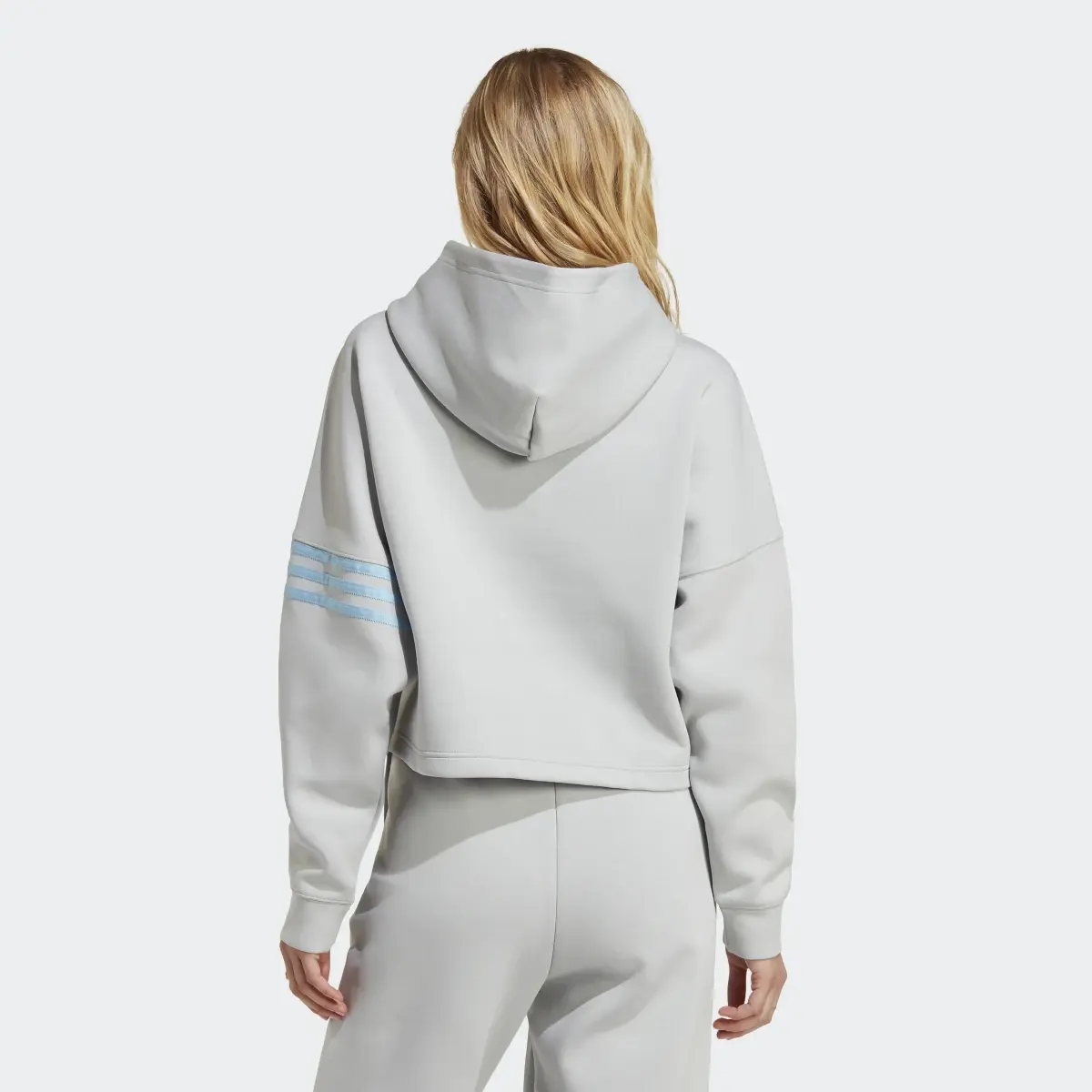 Adidas Adicolor Neuclassics Hoodie. 3