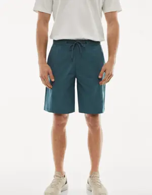 Water-repellent technical bermuda shorts