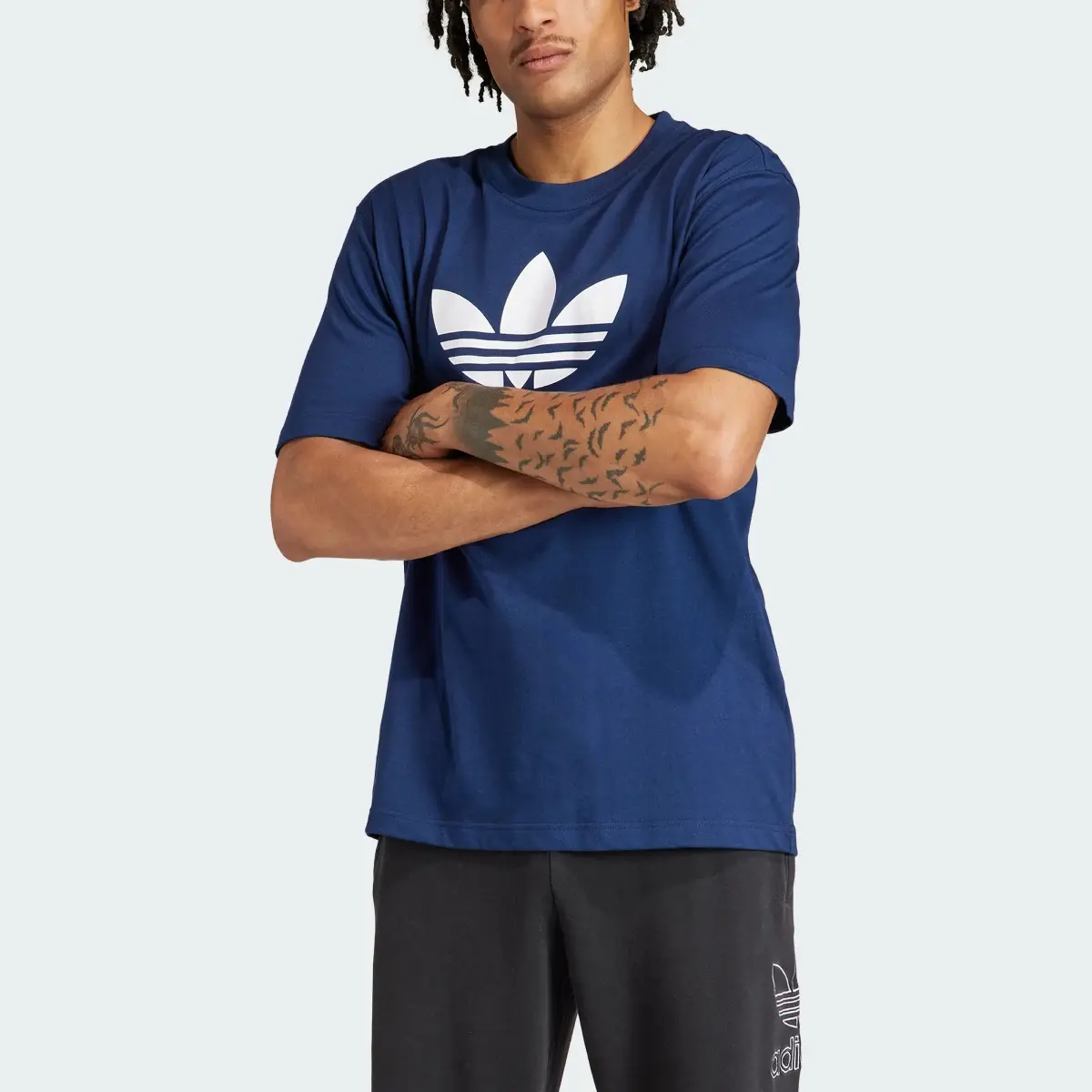 Adidas Adicolor Trefoil Tee. 1