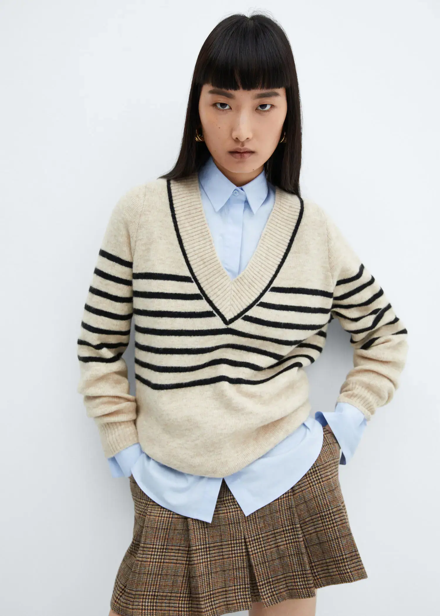 Mango V-neck striped sweater. 2