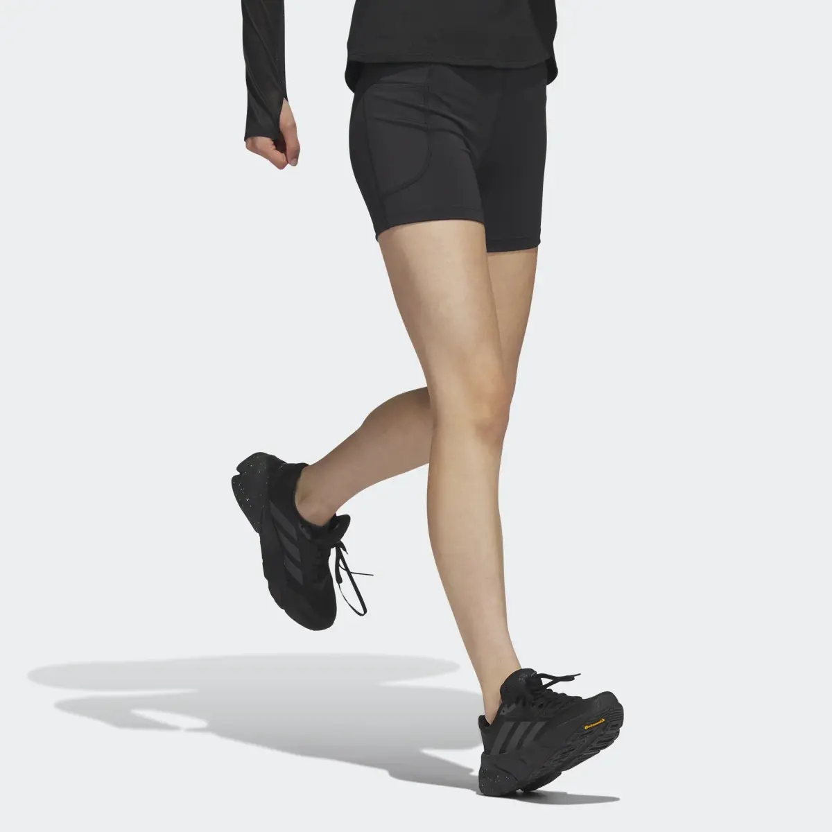 Adidas DailyRun 5-Inch kurze Leggings. 3