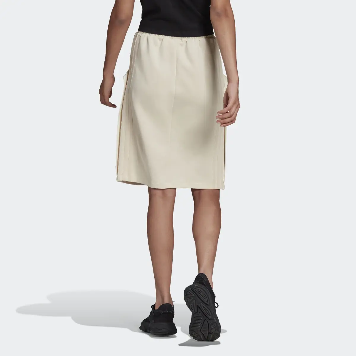 Adidas Adicolor Clean Classics Skirt. 3