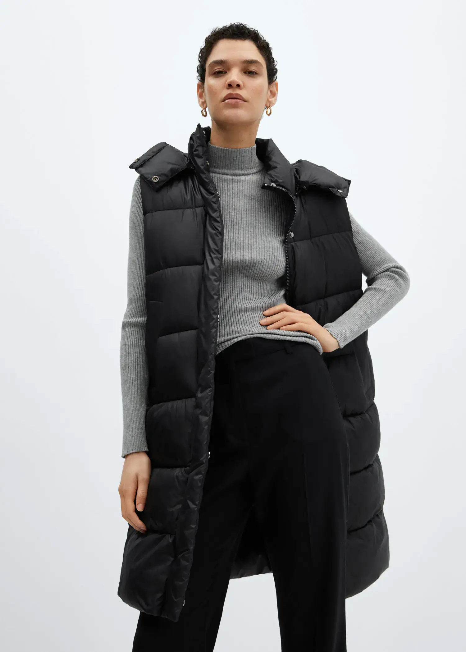 Mango Quilted vest with hood. 2