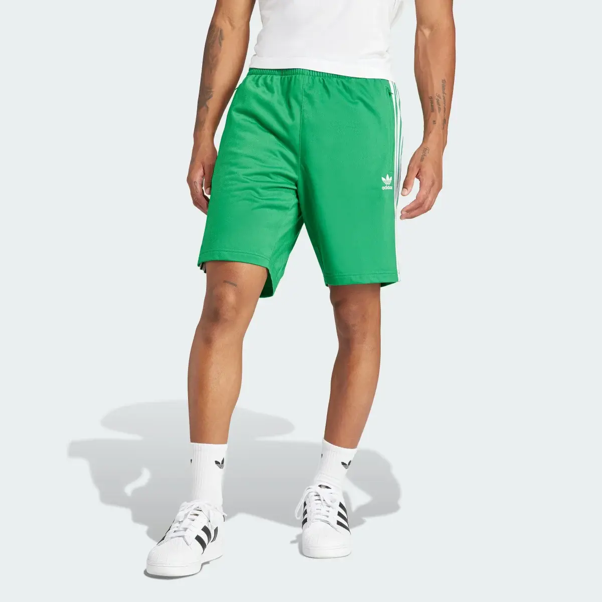 Adidas Adicolor Firebird Shorts. 1