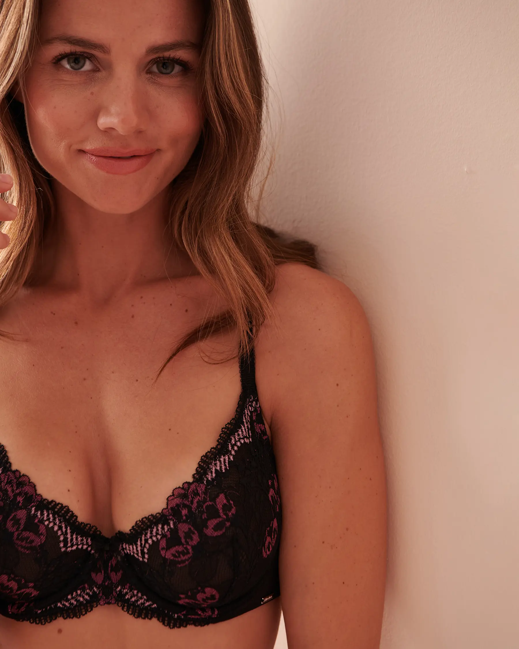 La Vie en Rose Unlined Bra. 3