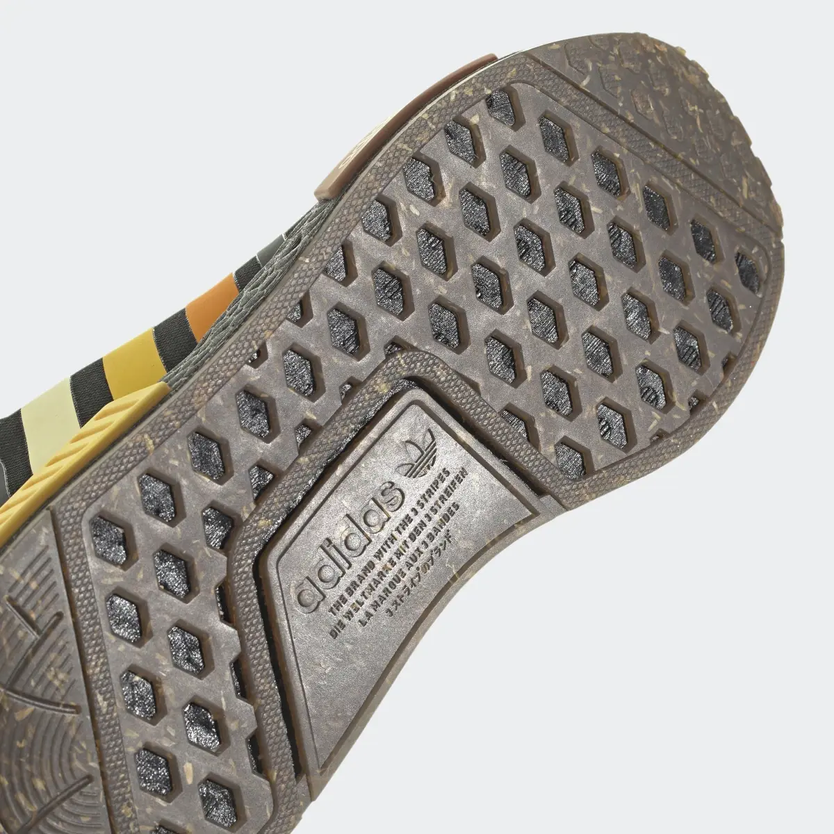 Adidas NMD_R1 Ayakkabı. 3