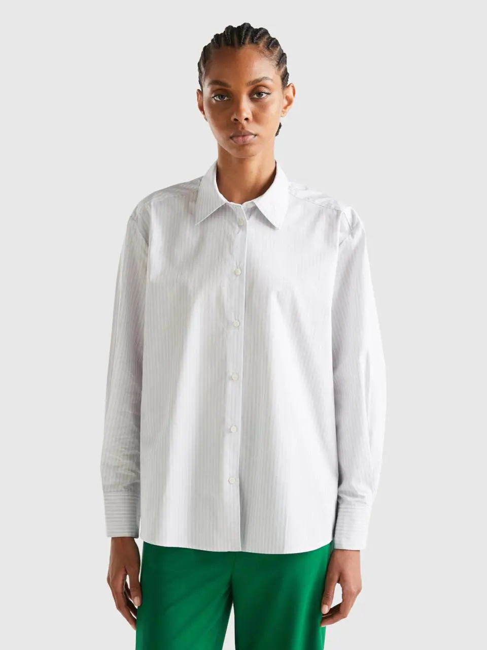 Benetton boxy fit shirt in 100% cotton. 1