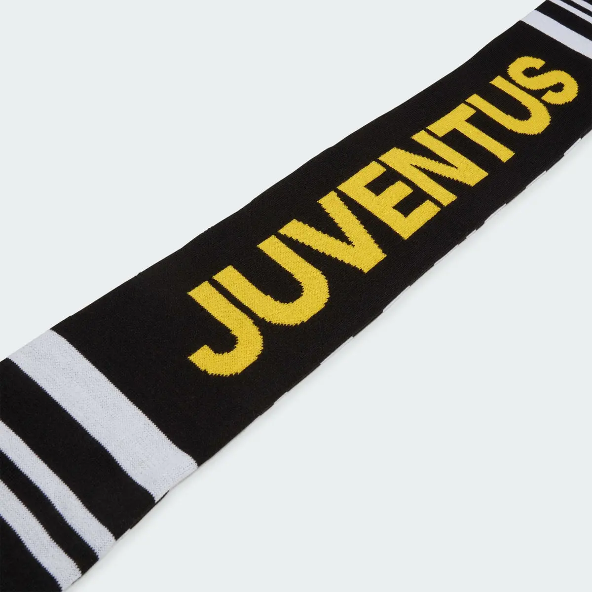 Adidas Juventus Scarf. 3
