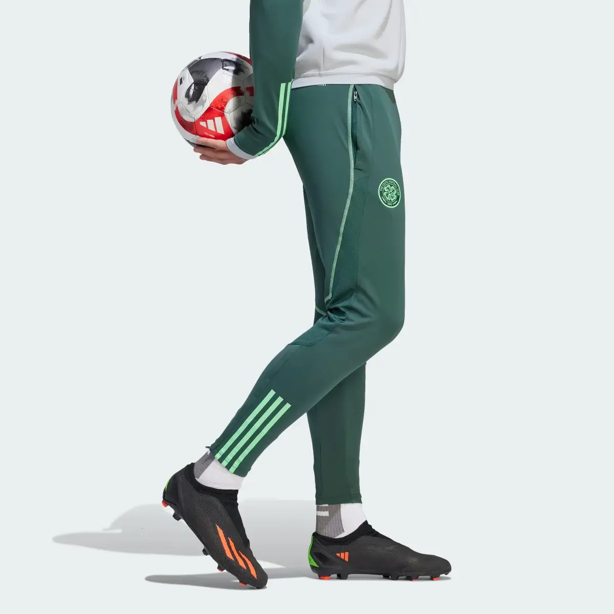 Adidas Celtic FC Tiro 23 Training Pants. 3