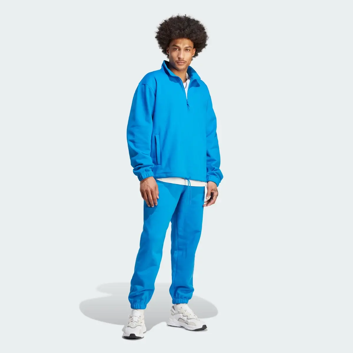 Adidas Pantalon de survêtement Premium Essentials. 3