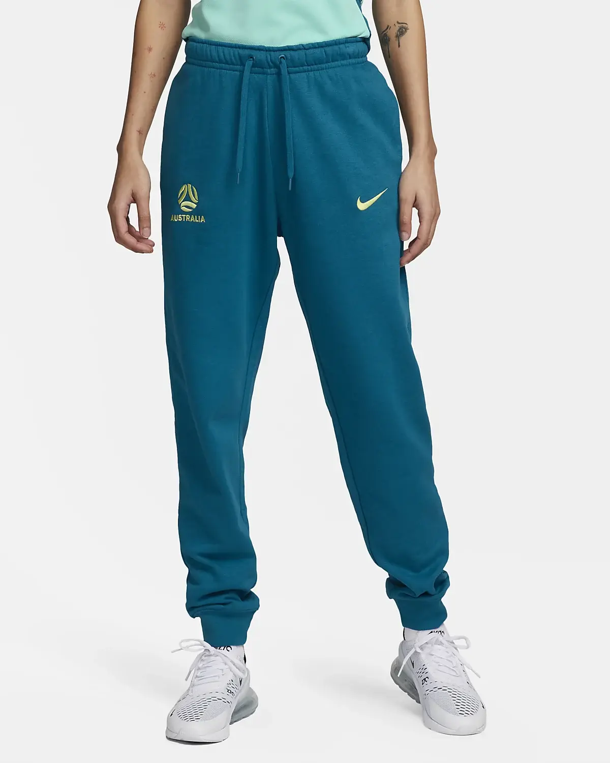 Nike Australia Club Fleece. 1