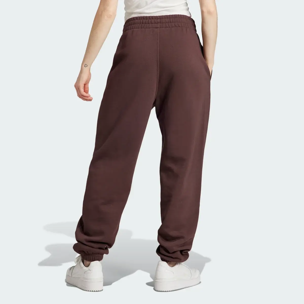 Adidas Pantaloni Essentials Fleece. 2