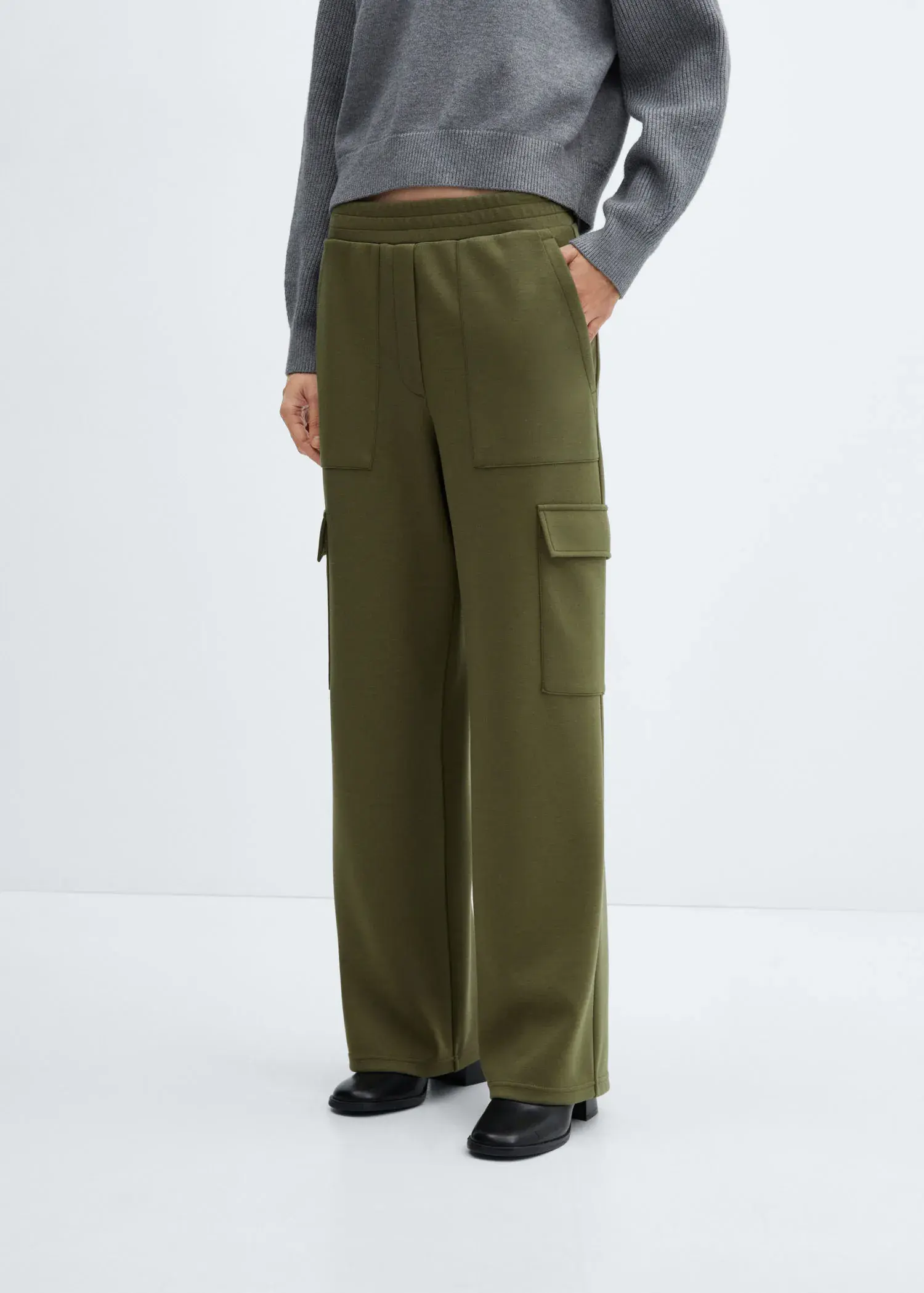 Mango Elastic waist cargo trousers. 1