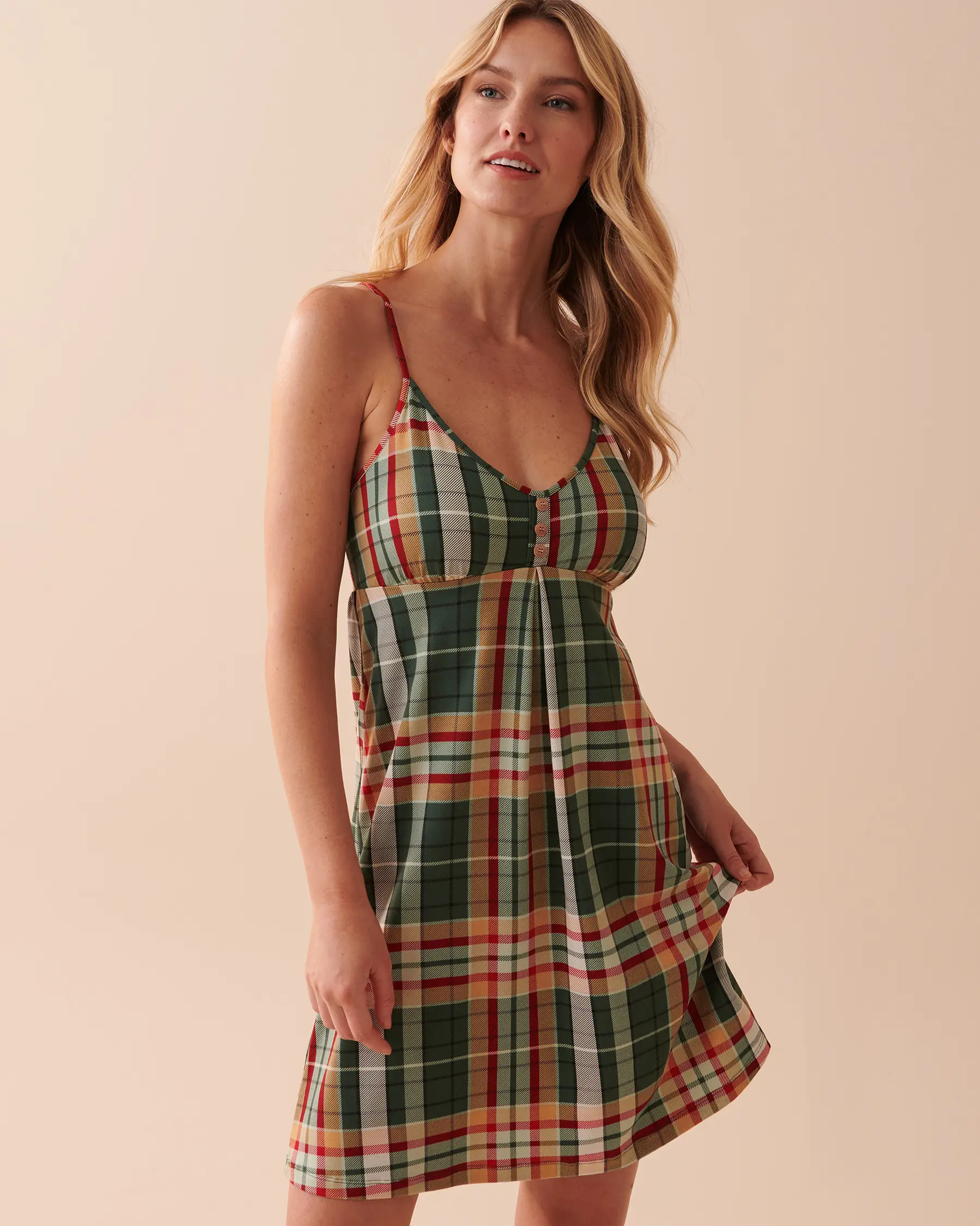 La Vie en Rose Super Soft Plaid Nightie. 1