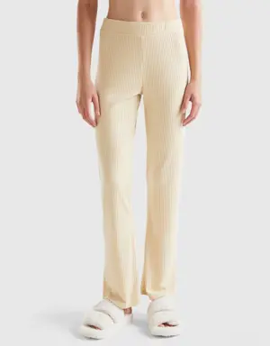 warm ribbed trousers