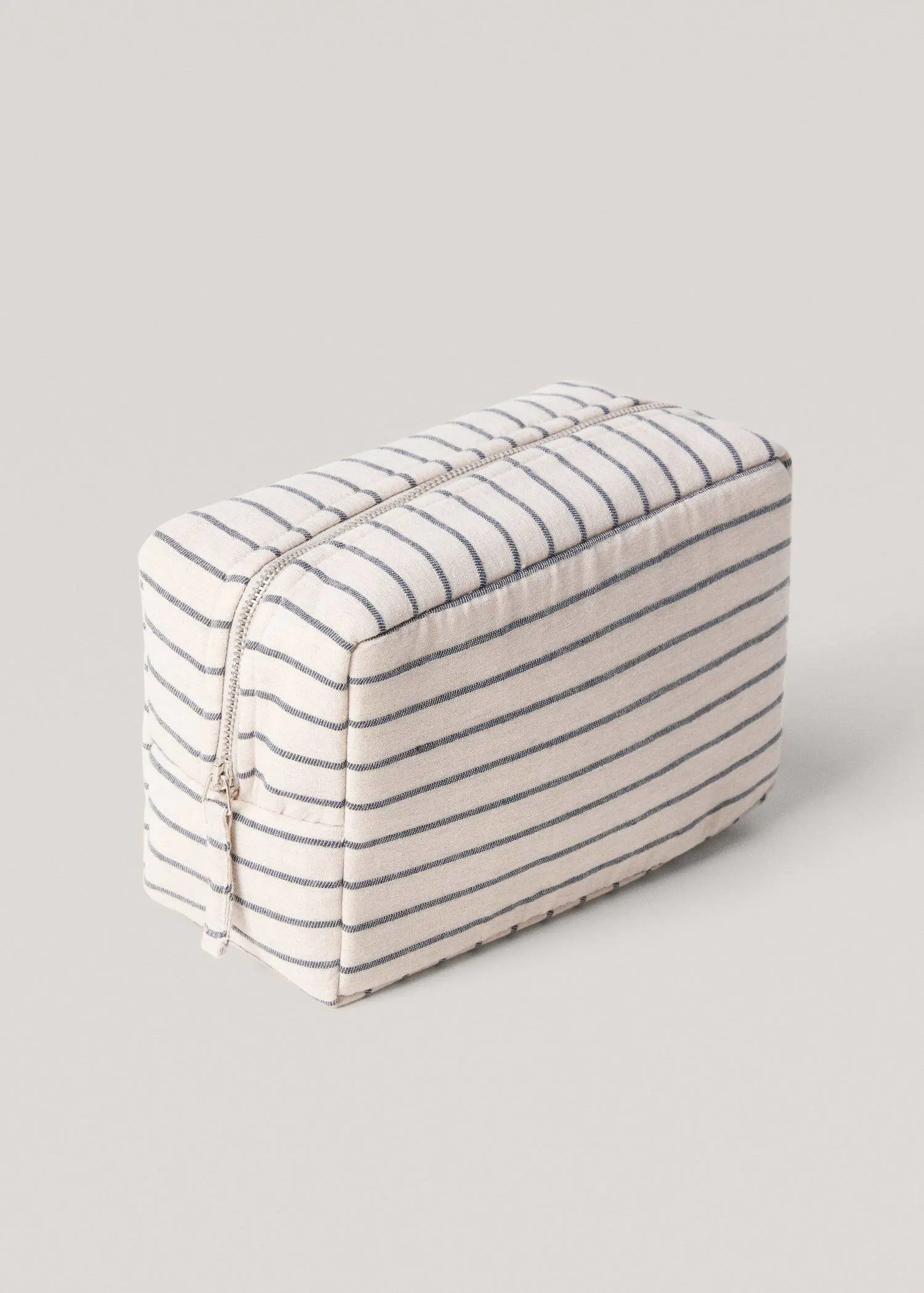 Mango Striped cotton toiletry bag. 2