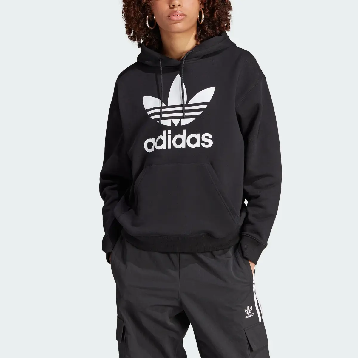 Adidas Adicolor Trefoil Hoodie. 1