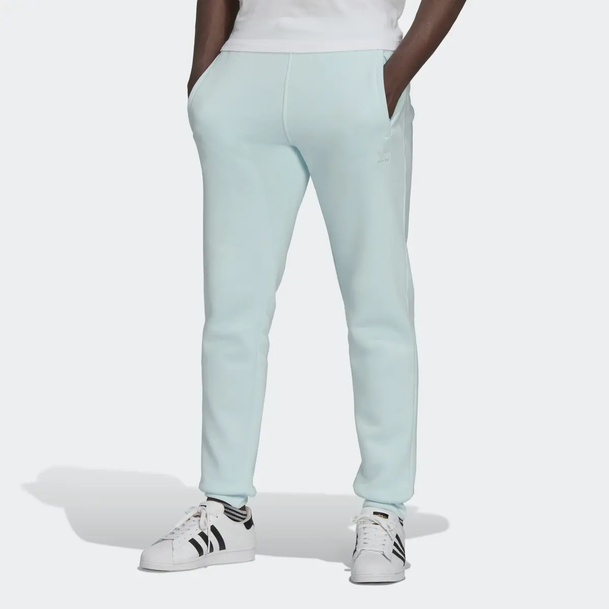 Adidas Adicolor Essentials Trefoil Pants. 1