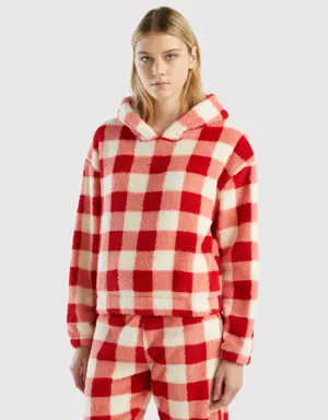 hooded top in checked fur