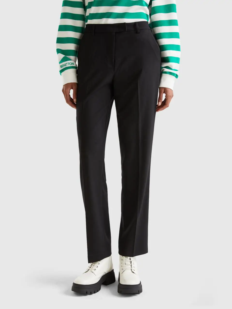 Benetton regular fit flowy trousers. 1