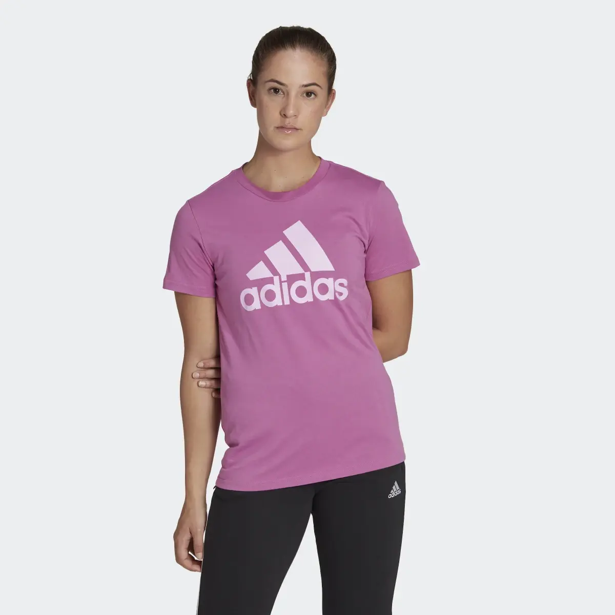 Adidas Camiseta LOUNGEWEAR Essentials Logo. 2