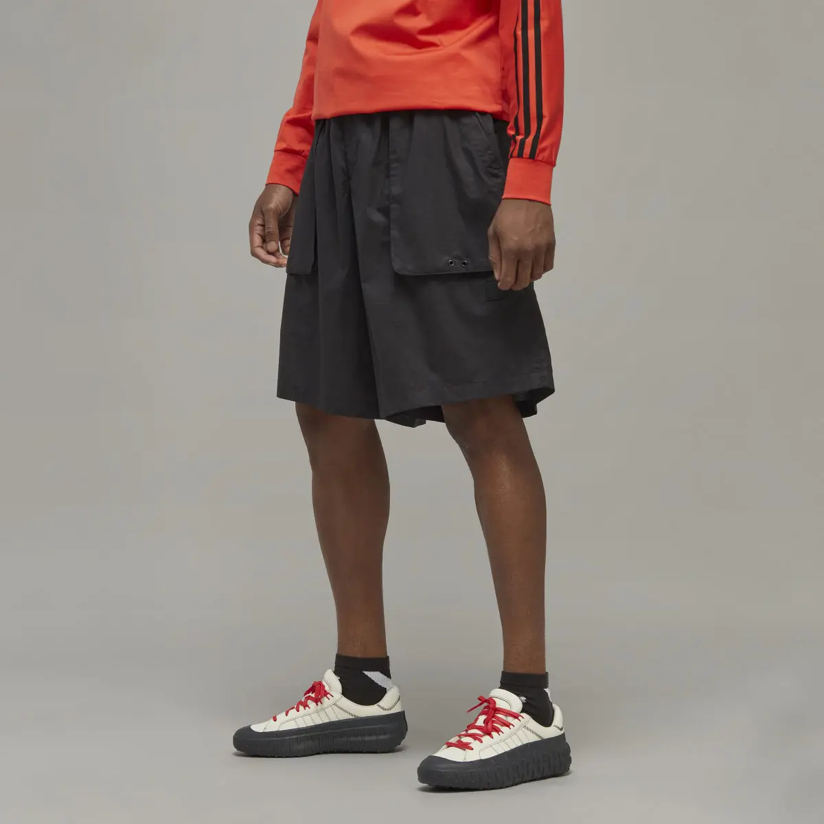 Adidas RIPSTOP SHORTS. 2