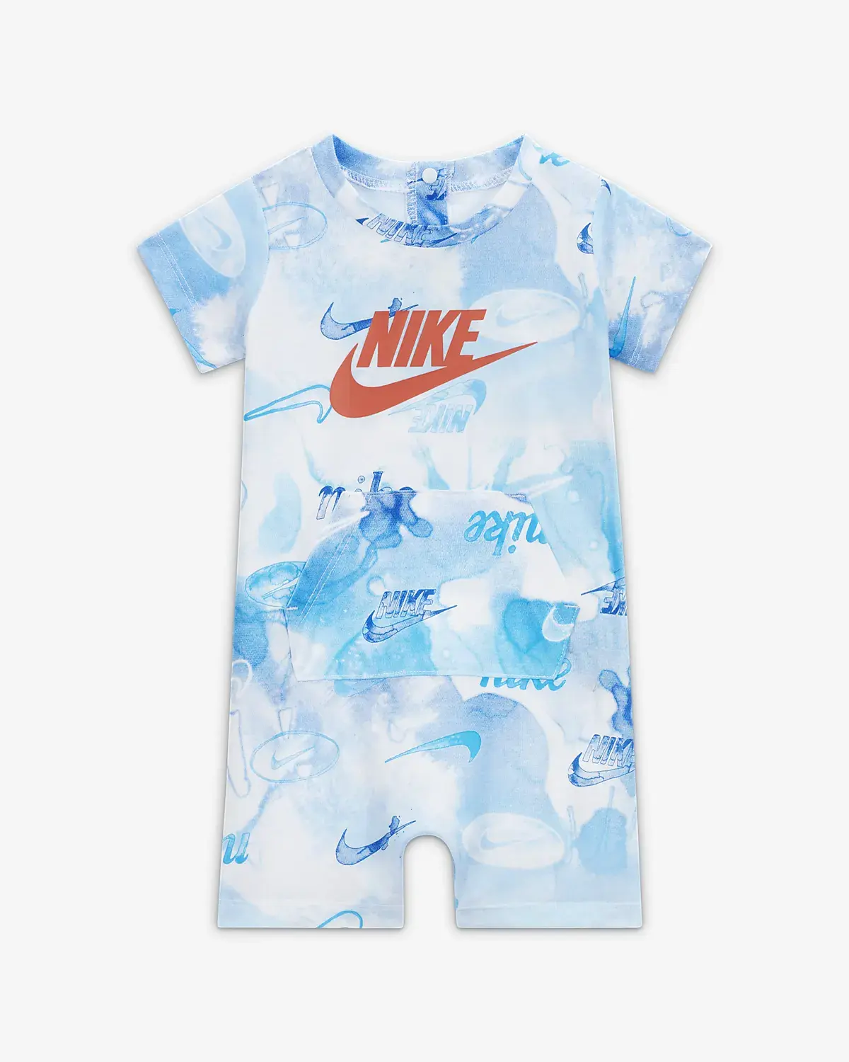 Nike Sportswear. 1