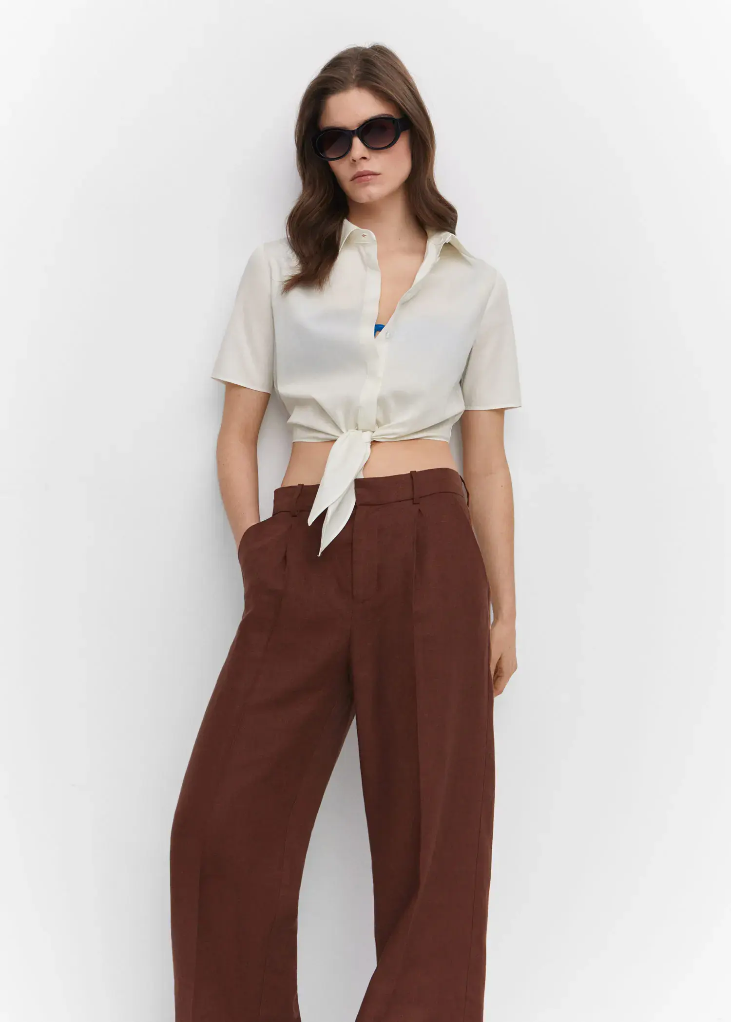 Mango Cropped shirt with knot . 2
