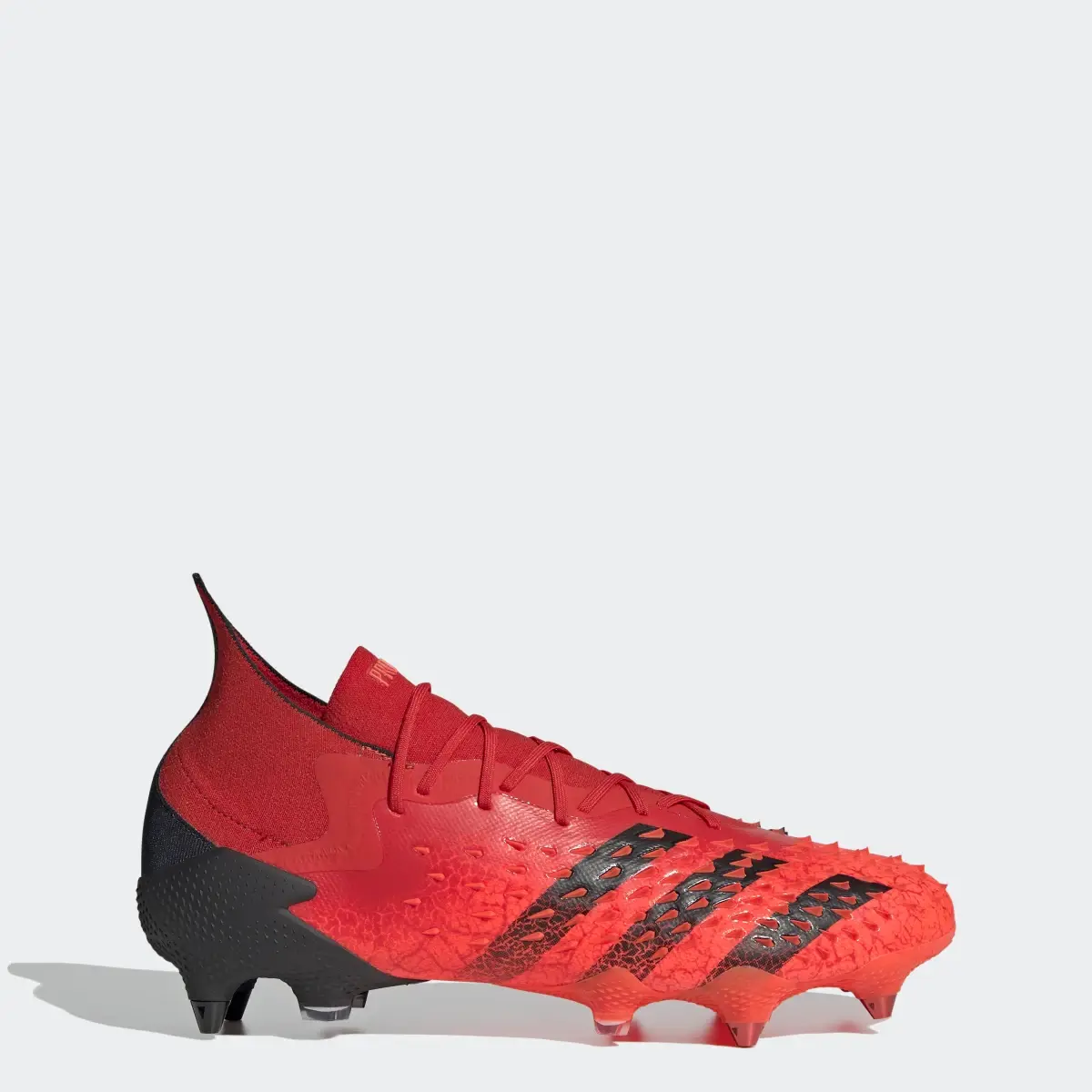 Adidas PREDATOR FREAK .1 SG. 1