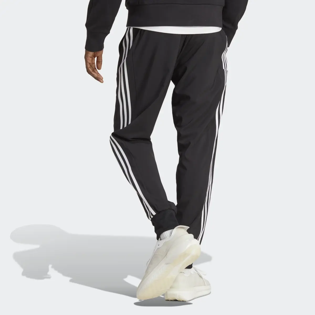 Adidas Pantaloni AEROREADY Essentials Tapered Cuff Woven 3-Stripes. 3