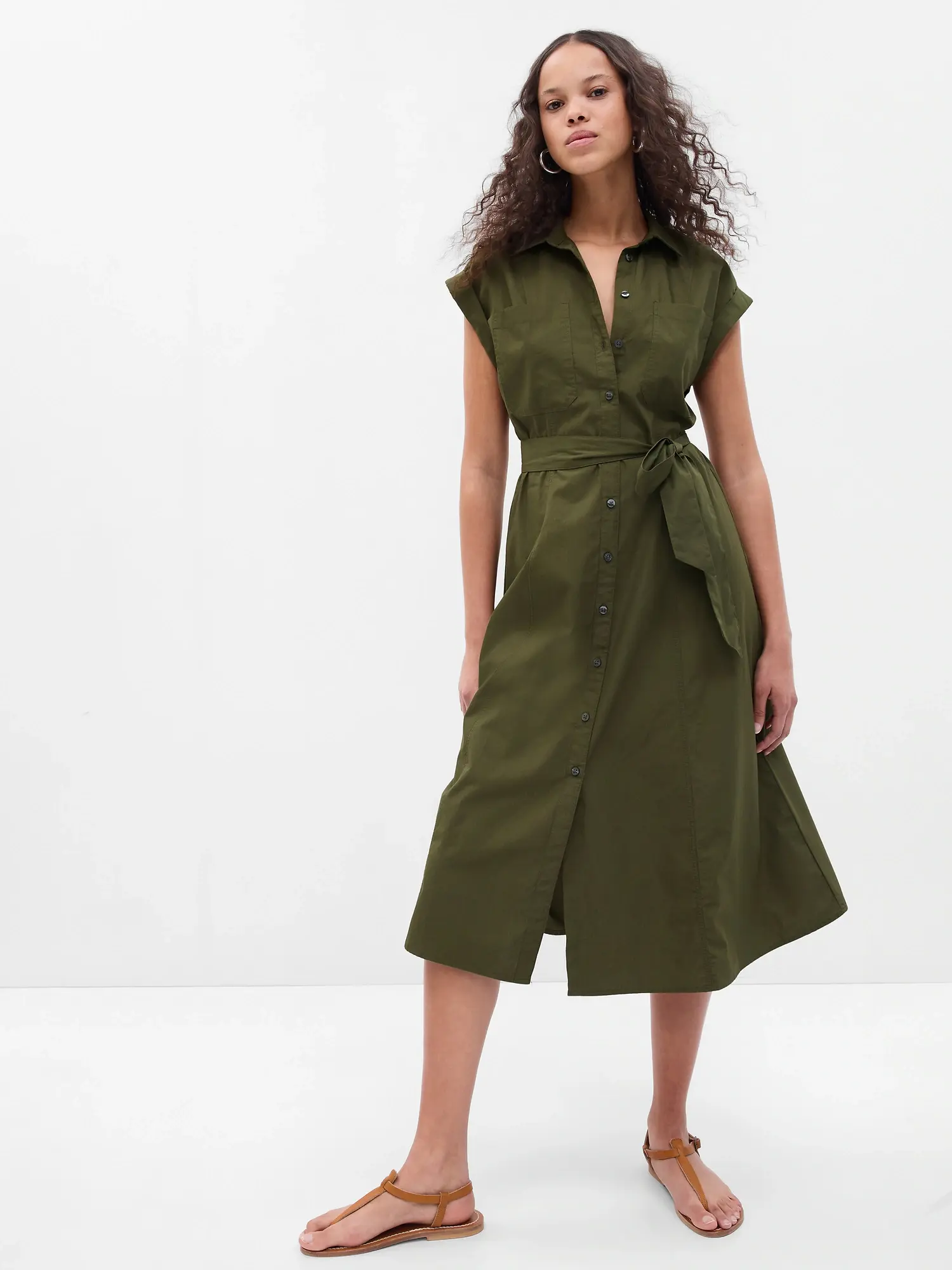 Gap Utility Midi Dress green. 1