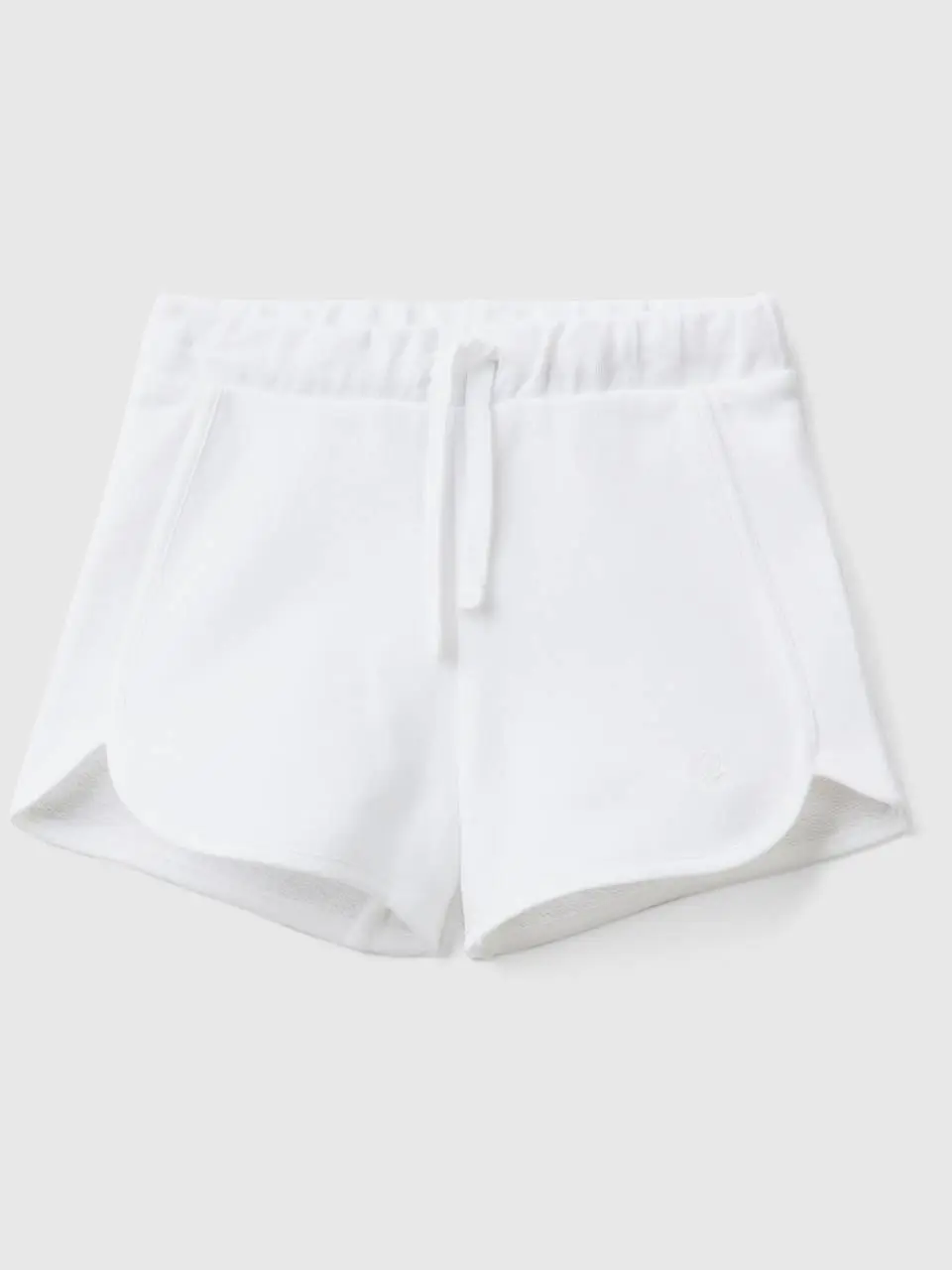 Benetton sweat shorts in 100% organic cotton. 1