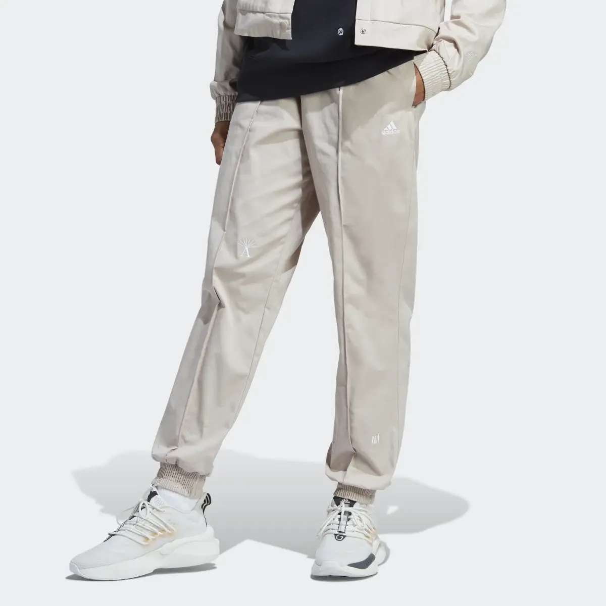 Adidas Pantalon ample avec graphismes inspirés des cristaux de guérison. 1