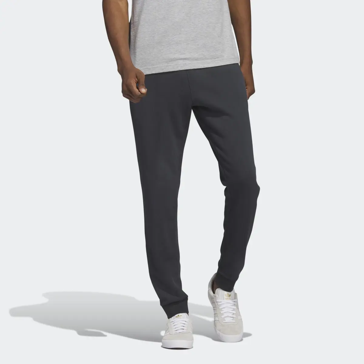 Adidas Spodnie dresowe Essentials+ Dye. 1