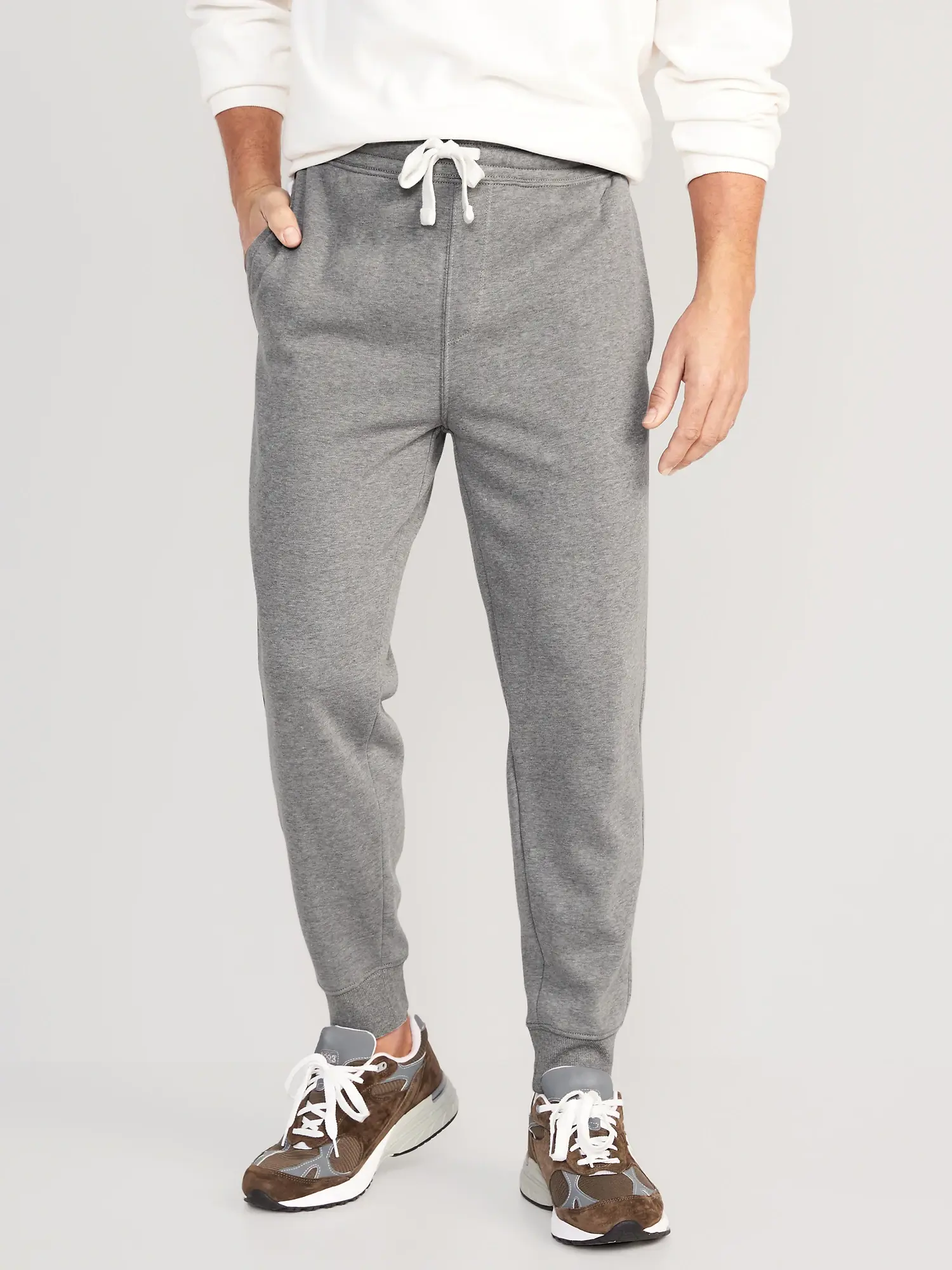 Old Navy Tapered Jogger Sweatpants gray. 1