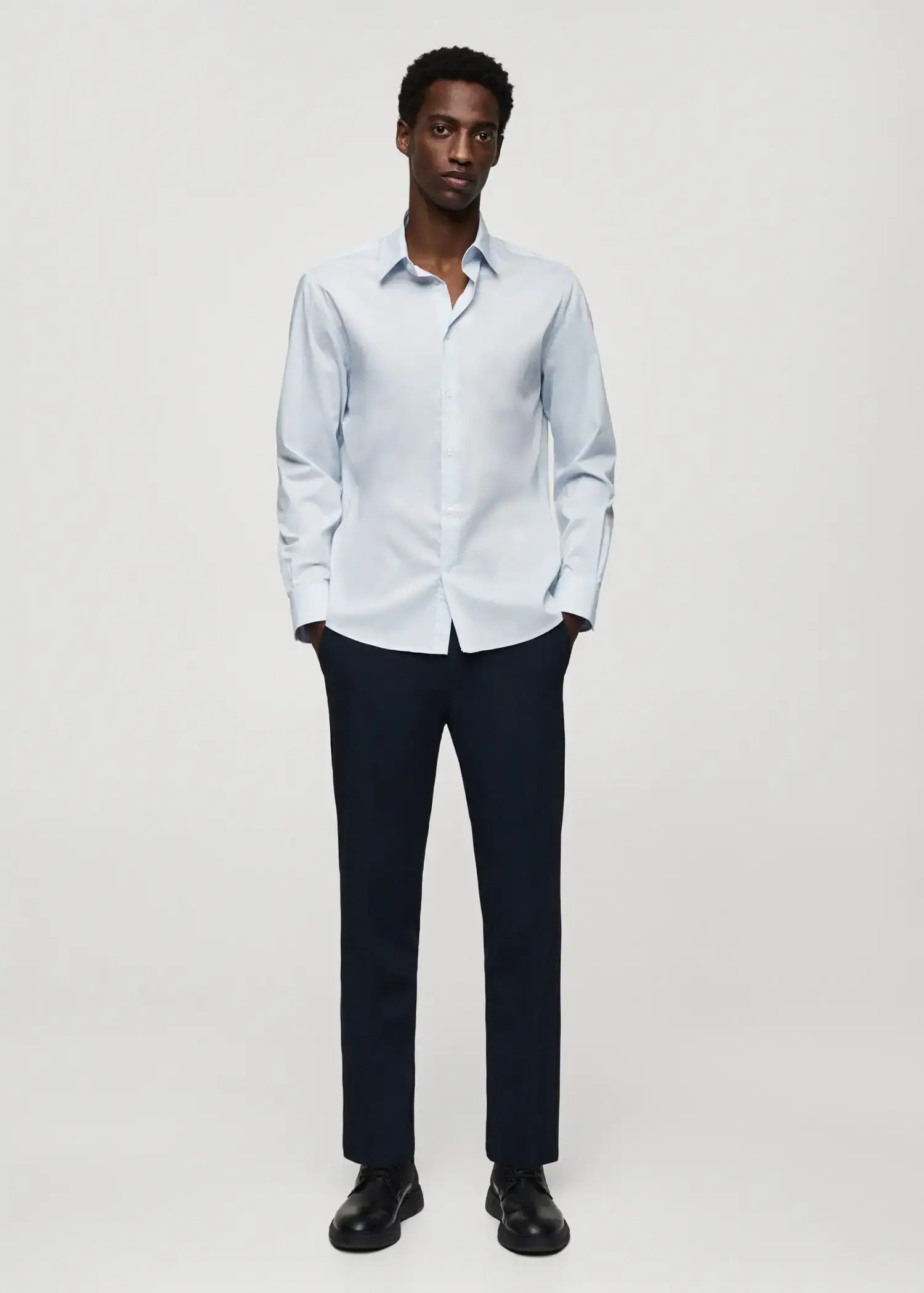 Mango Slim Fit-Hemd aus Stretch-Baumwolle. 2