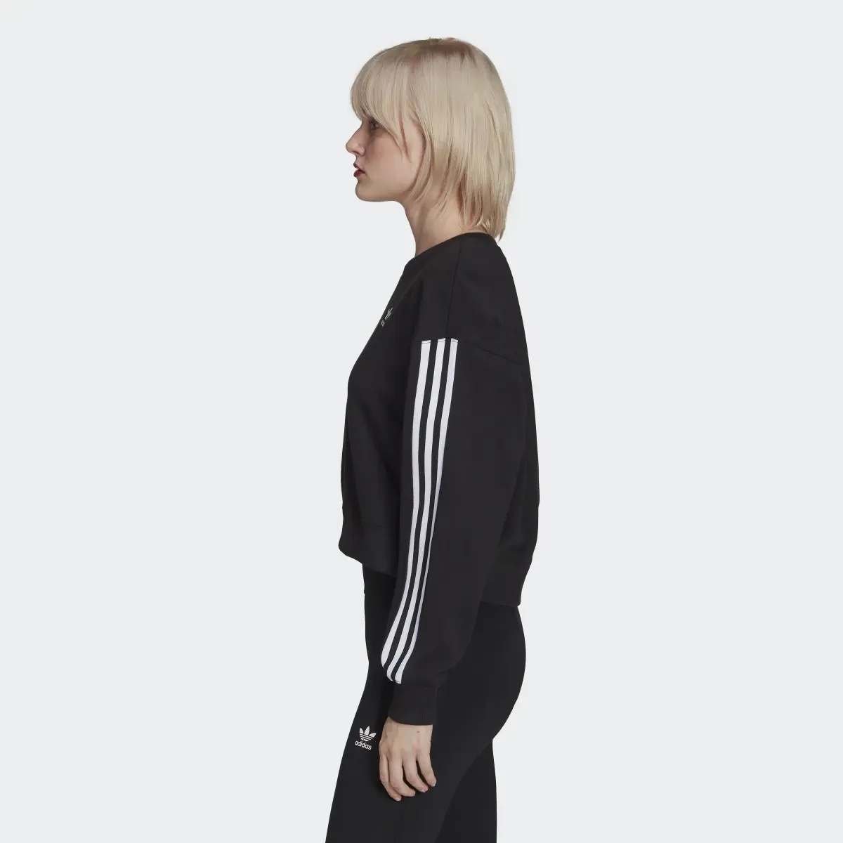 Adidas Adicolor Classics Sweatshirt. 3