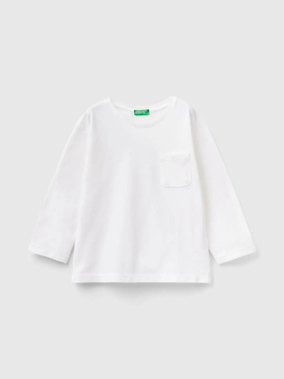 Benetton t-shirt with pique pocket. 1