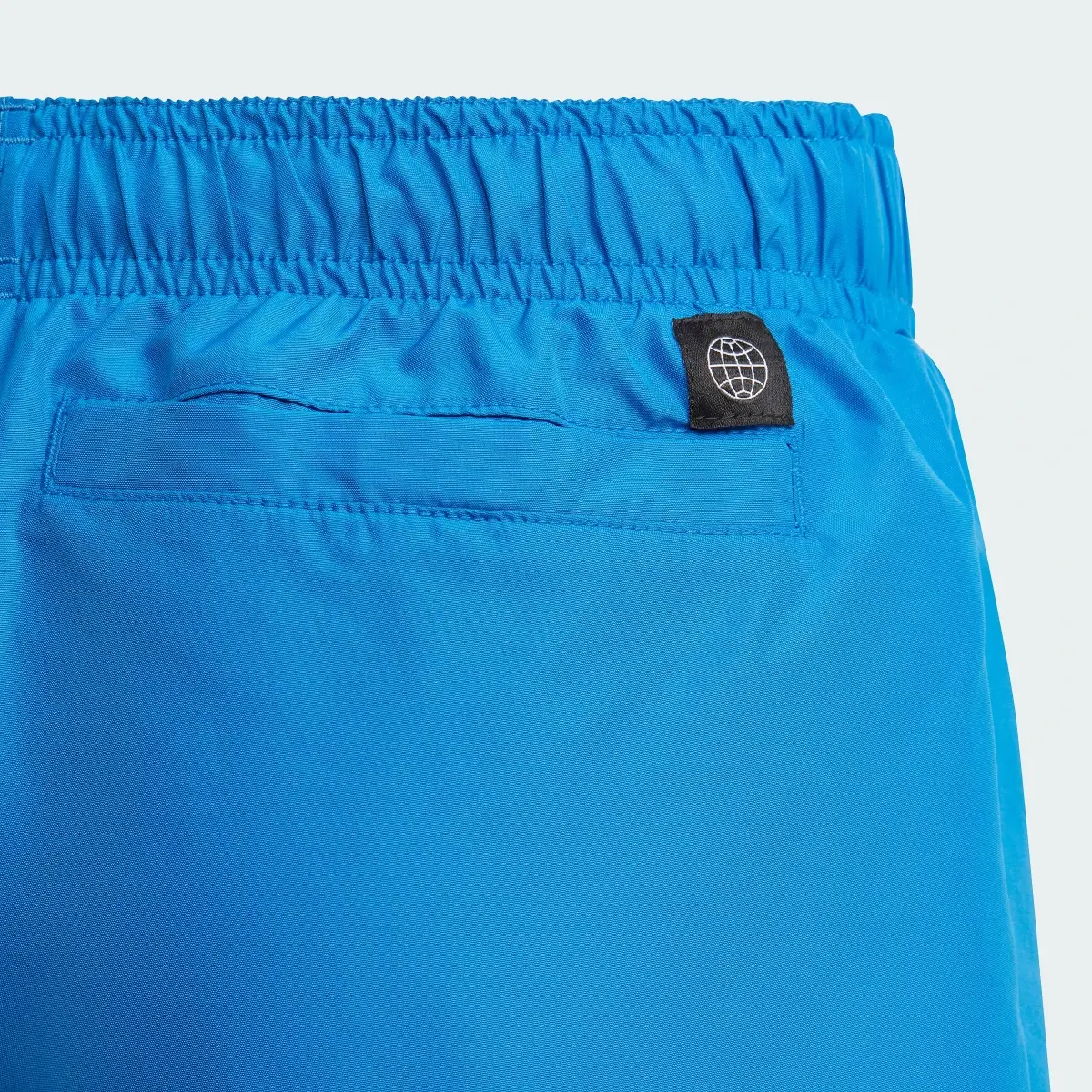 Adidas Classic Badge of Sport Badeshorts. 3