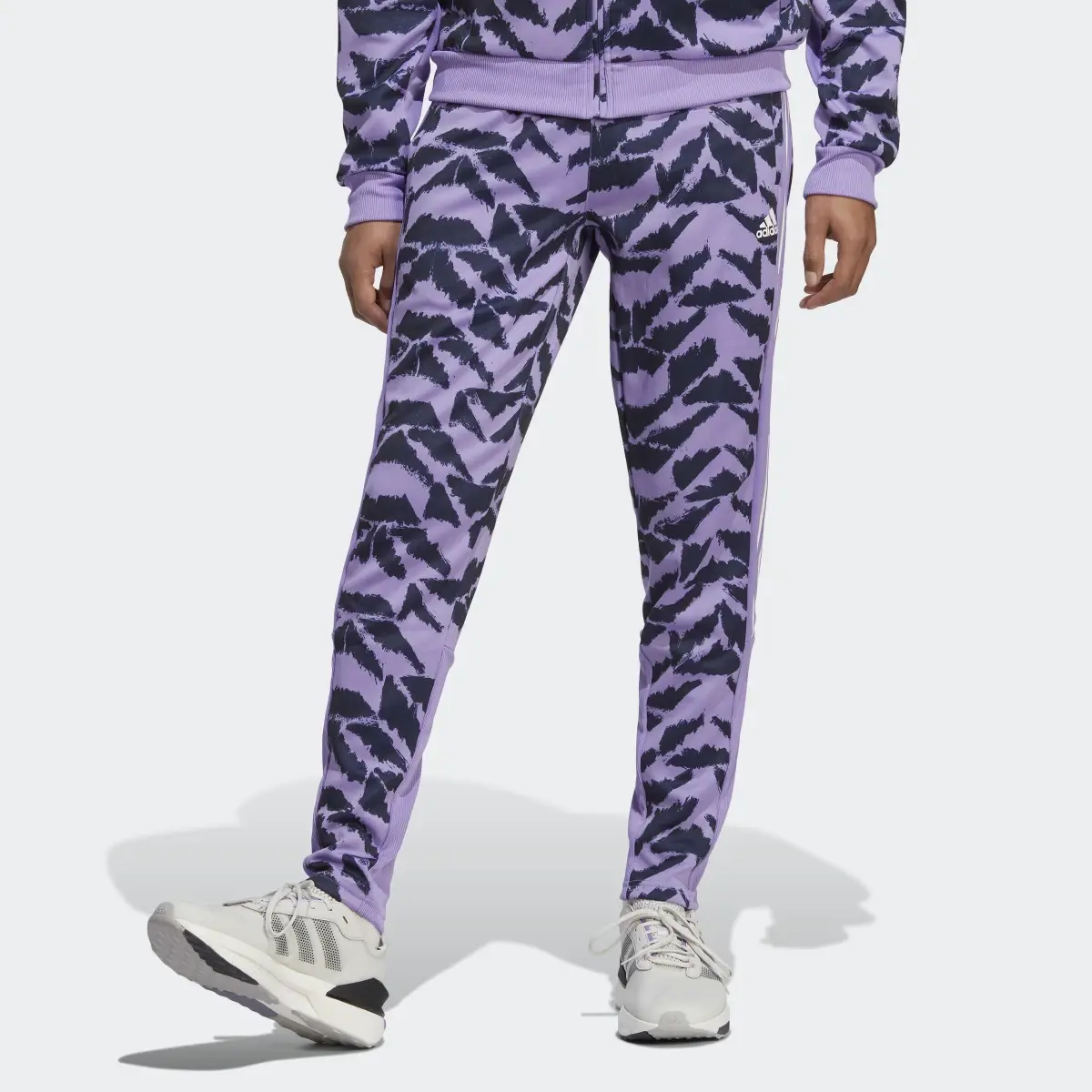 Adidas Pants Deportivos Tiro Suit-Up Lifestyle. 1