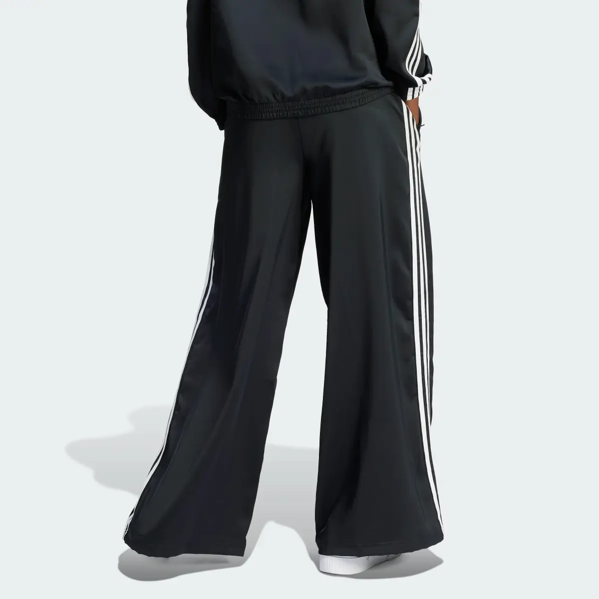 Adidas Pantalon de survêtement large satin. 2