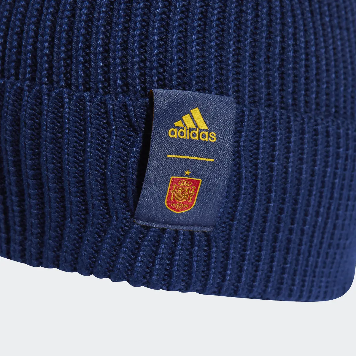 Adidas Spain Beanie. 3