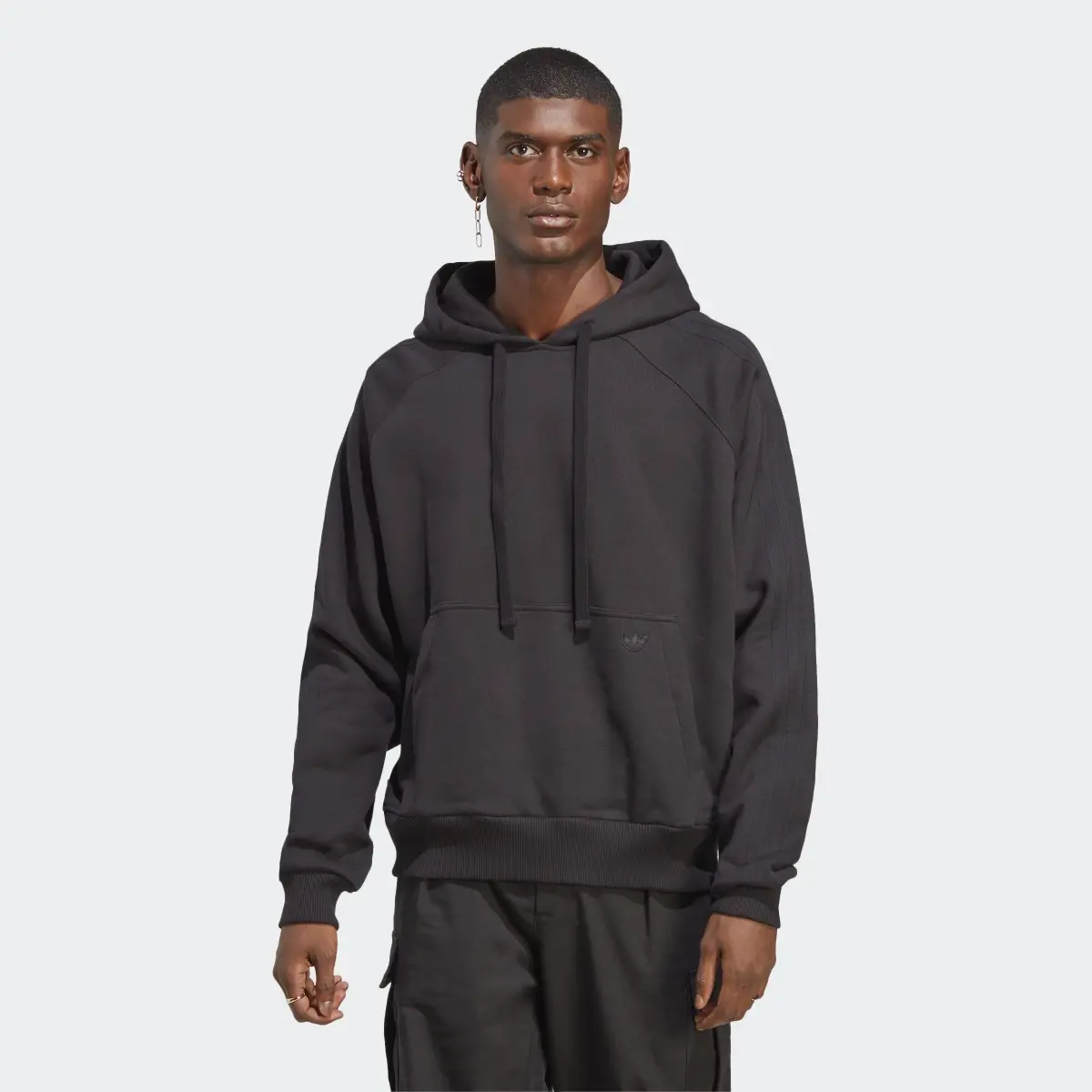 Adidas Sudadera con capucha Essentials. 2