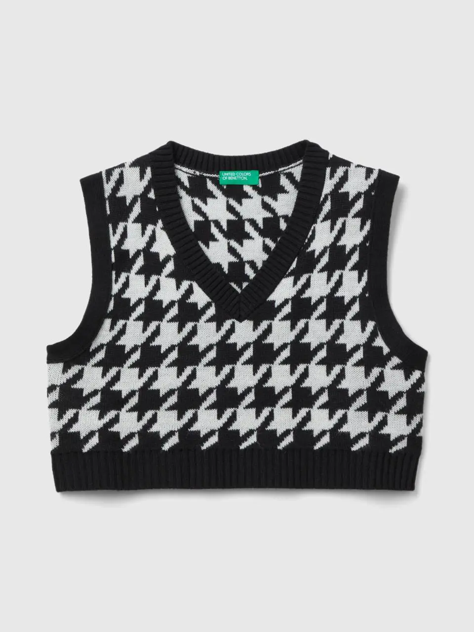 Benetton cropped houndstooth vest. 1