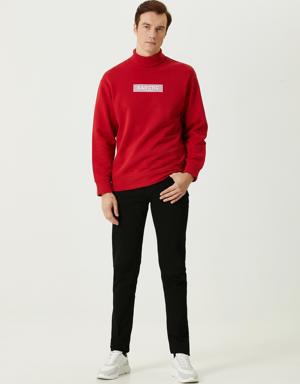 Kırmızı Balıkçı Yaka Slogan Detaylı Sweatshirt