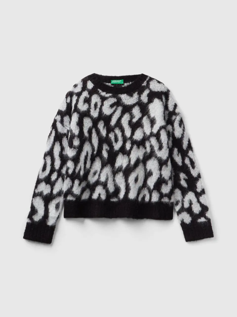 Benetton animal print sweater in wool blend. 1