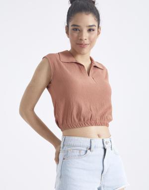 Tarçın Polo Yaka Beli Lastikli Bürümcük Kumaş Kadın Crop Top T-Shirt - 97223